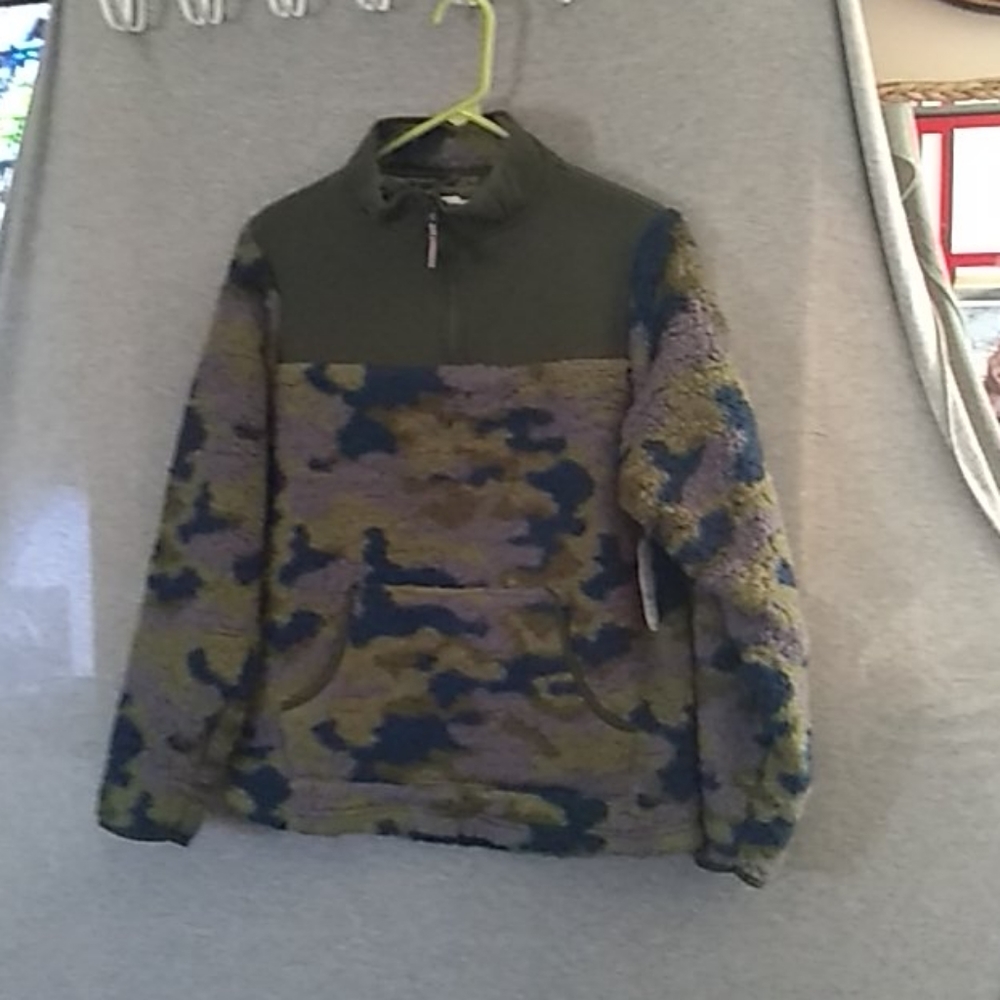 Child's pull over jacket